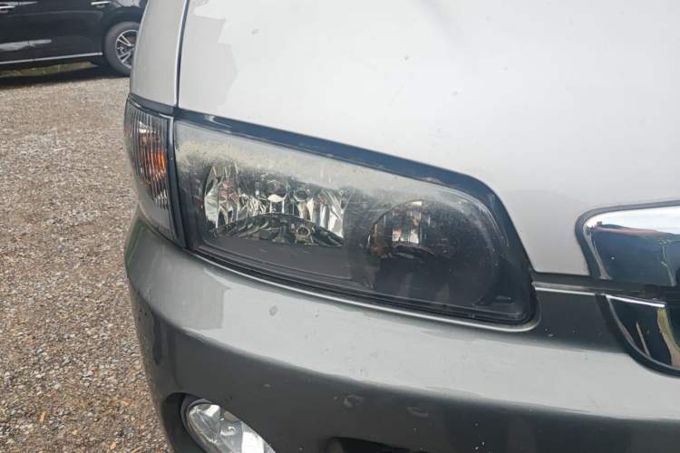 Used JAC Group Refine 2015 2.0L Shuttle Gasoline Long-Wheelbase Comfort Version HFC4GA3-3D Right Front Headlight