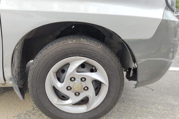 Used JAC Group Refine 2015 2.0L Shuttle Gasoline Long-Wheelbase Comfort Version HFC4GA3-3D Right Front Wheel Hub