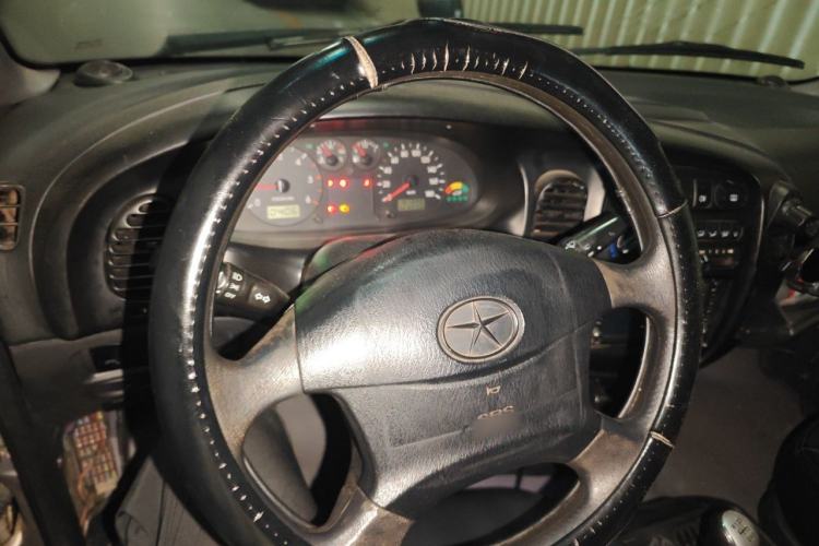 Used JAC Group Refine 2015 1.9T Shuttle Long-Wheelbase Comfort Model HFC4DB1-2C Steering Wheel