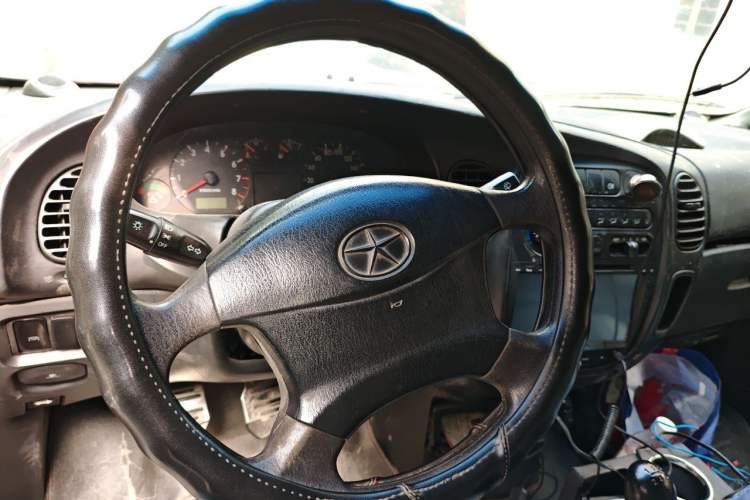 Used JAC Group Refine 2015 2.0L Shuttle Gasoline Long-Wheelbase Standard Version HFC4GA3-3D Steering Wheel