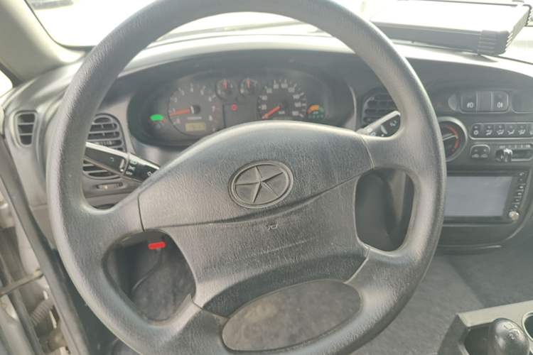 Used JAC Group Refine 2015 2.0L Shuttle Gasoline Long-Wheelbase Standard Version HFC4GA3-3D Steering Wheel