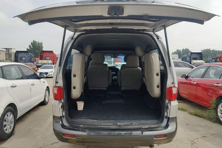 Used JAC Group Refine 2015 2.0L Shuttle Gasoline Long-Wheelbase Standard Version HFC4GA3-3D Trunk
