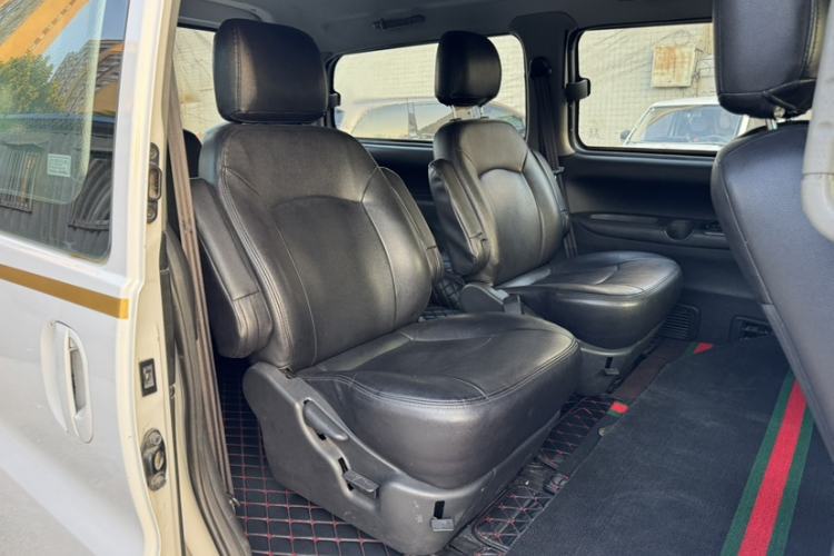 Used JAC Group Refine 2015 2.0L Shuttle Gasoline Long-Wheelbase Standard Version HFC4GA3-3D Exterior 3