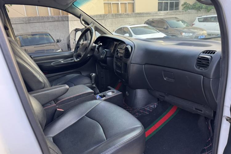 Used JAC Group Refine 2015 2.0L Shuttle Gasoline Long-Wheelbase Standard Version HFC4GA3-3D Exterior 4