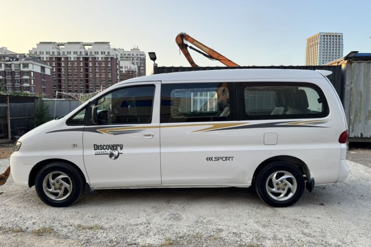 Used JAC Group Refine 2015 2.0L Shuttle Gasoline Long-Wheelbase Standard Version HFC4GA3-3D Exterior 6