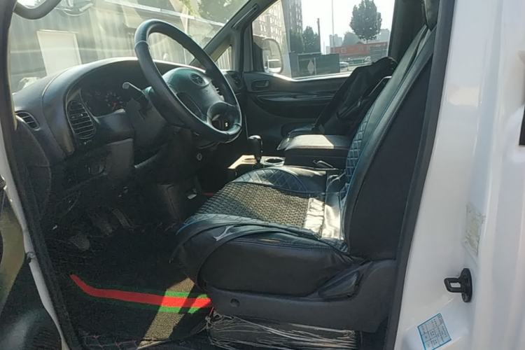 Used JAC Group Refine 2015 2.0L Shuttle Gasoline Long-Wheelbase Standard Version HFC4GA3-3D Left Front Seat