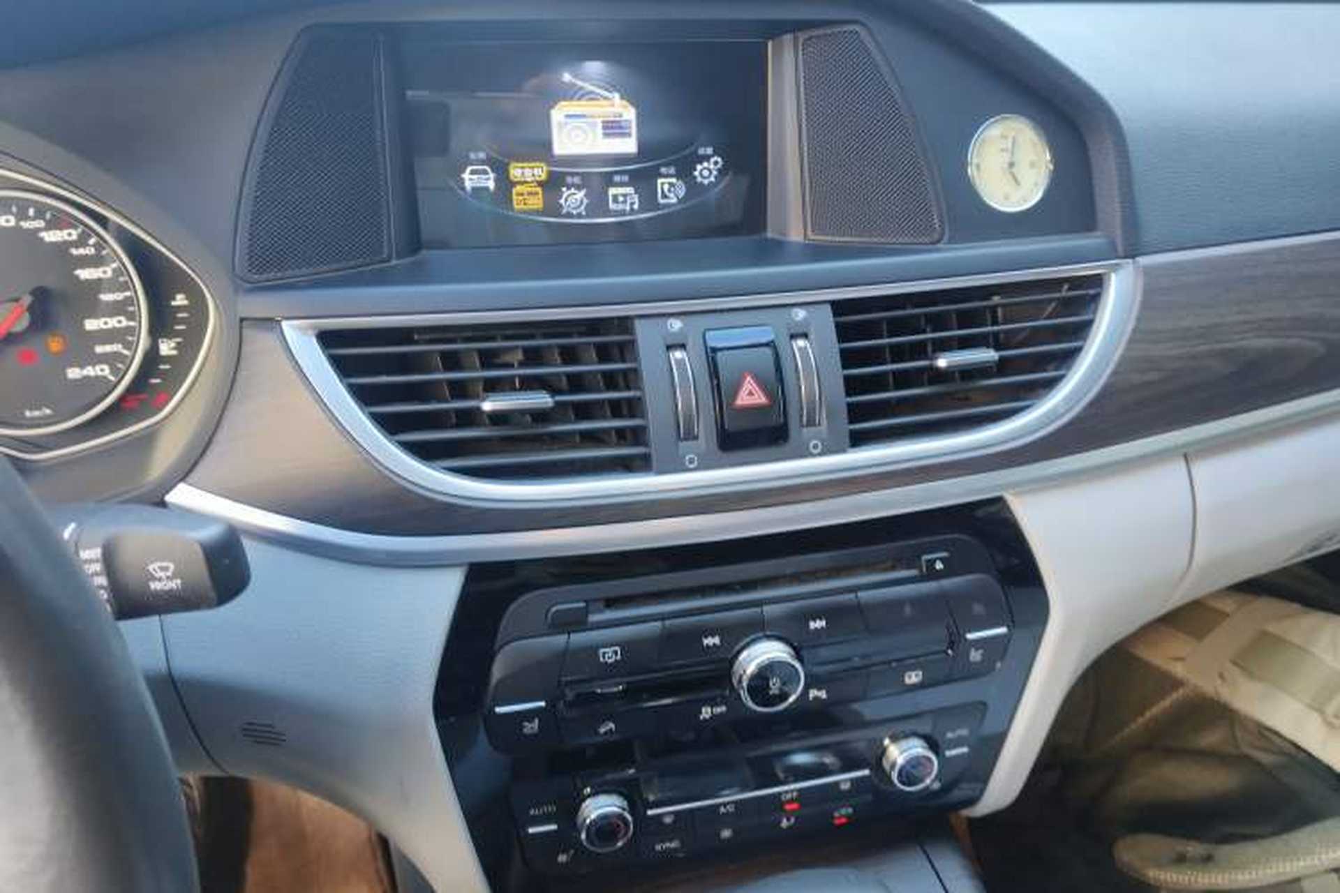 Used JAC Group Refine A60 2017 1.5 TGDI Automatic Luxury Business Model Audio And AC Panel