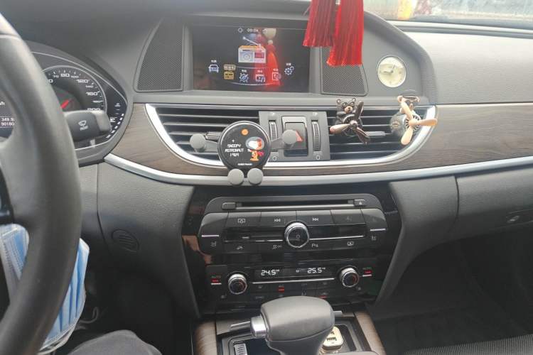 Used JAC Group Refine A60 2017 1.5 TGDI Automatic Luxury Business Model Audio And AC Panel