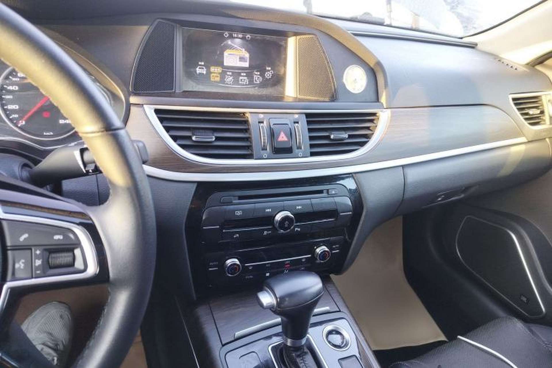 Used JAC Group Refine A60 2017 1.5 TGDI Automatic Luxury Model Audio And AC Panel