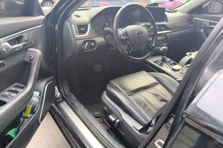 Used JAC Group Refine A60 2017 1.5 TGDI Automatic Luxury Model Driver Seat