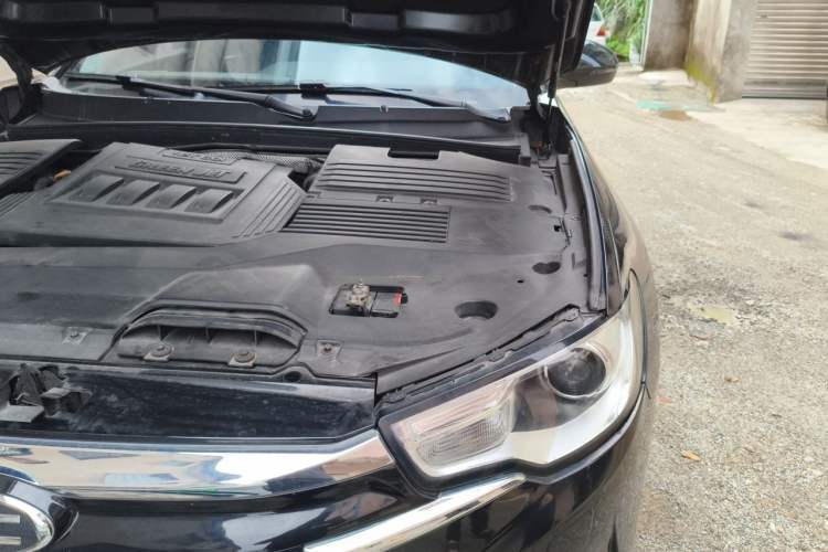 Used JAC Group Refine A60 2017 1.5 TGDI Automatic Luxury Model Engine Bay Left
