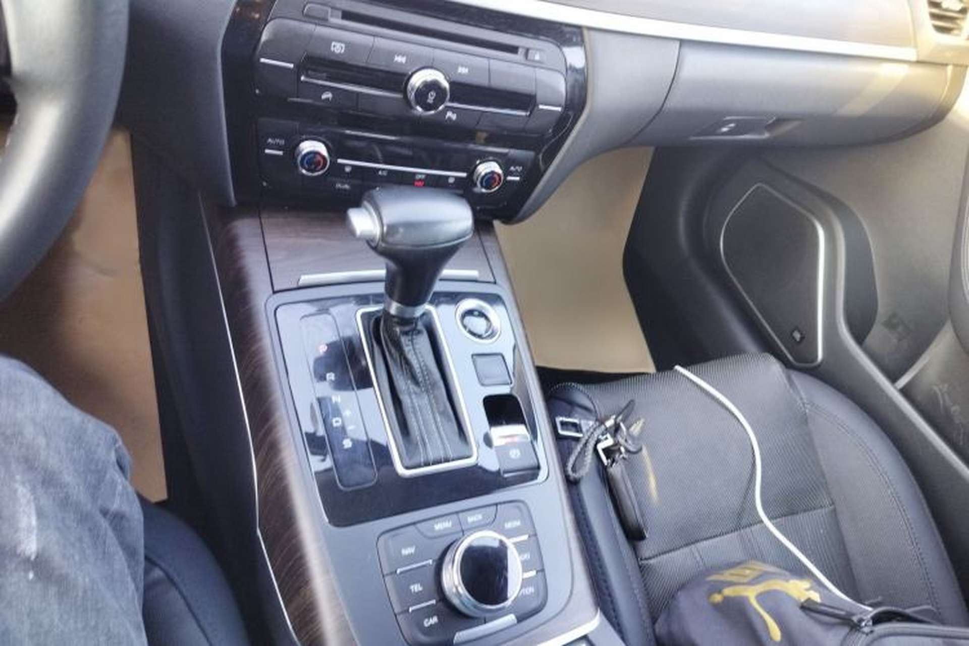 Used JAC Group Refine A60 2017 1.5 TGDI Automatic Luxury Model Gear Lever