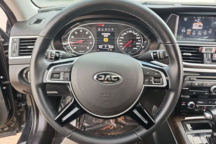 Used JAC Group Refine A60 2017 1.5 TGDI Automatic Luxury Model Steering Wheel