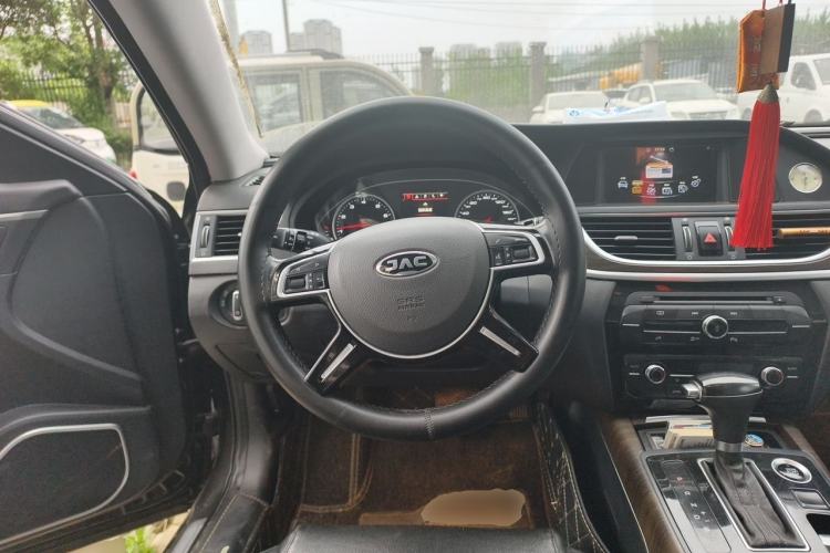 Used JAC Group Refine A60 2017 1.5 TGDI Automatic Luxury Model Steering Wheel