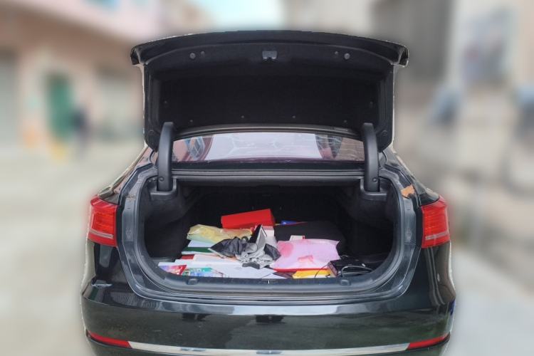 Used JAC Group Refine A60 2017 1.5 TGDI Automatic Luxury Model Trunk