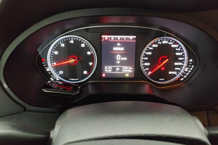 Used JAC Group Refine A60 2017 1.5 TGDI Automatic Luxury Business Model Odometer Close Up