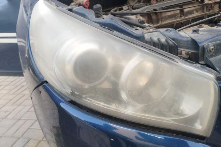 Used JAC Group Refine M2 2010 1.8L MT Comfort Model Right Front Headlight