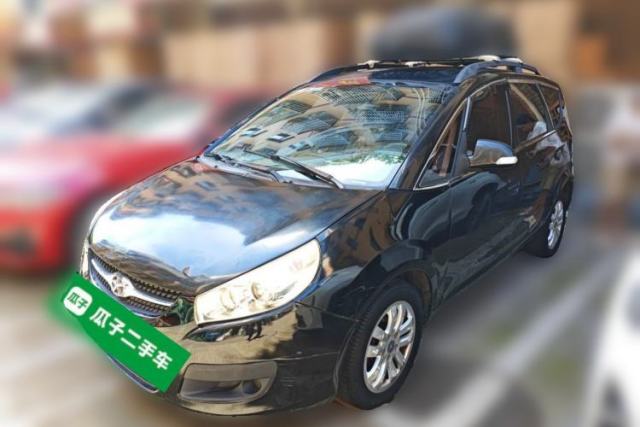Ojetý JAC Group Refine M2 2011 1.8L MT Comfort Model with Optional 5-Seater Configuration