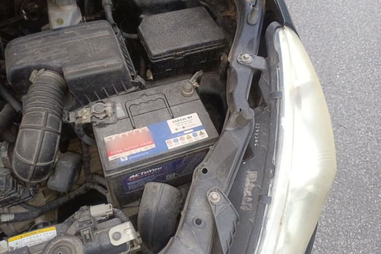 Used JAC Group Refine M2 2012 1.5L MT IKEA Comfort Edition Engine Bay Left