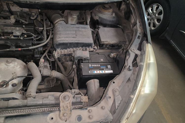 Used JAC Group Refine M2 2012 1.8L MT Business Luxury 5-Seater Engine Bay Left