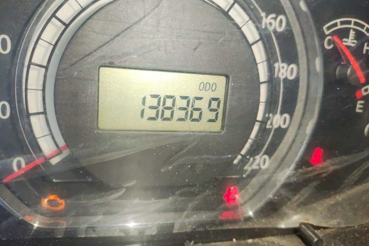 Used JAC Group Refine M2 2012 1.8L MT Business Luxury 5-Seater Odometer Close Up