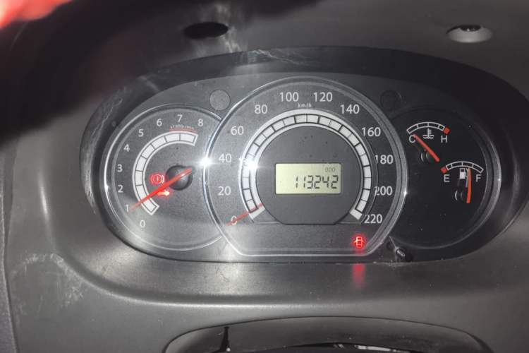 Used JAC Group Refine M2 2012 1.5L MT IKEA Comfort Edition Odometer Close Up