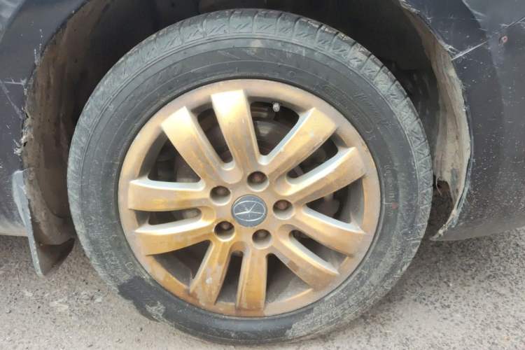 Used JAC Group Refine M2 2012 1.8L MT Business Luxury 5-Seater Right Front Wheel Hub