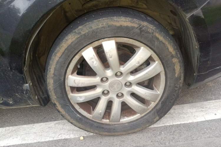 Used JAC Group Refine M2 2012 1.5L MT IKEA Comfort Edition Right Front Wheel Hub