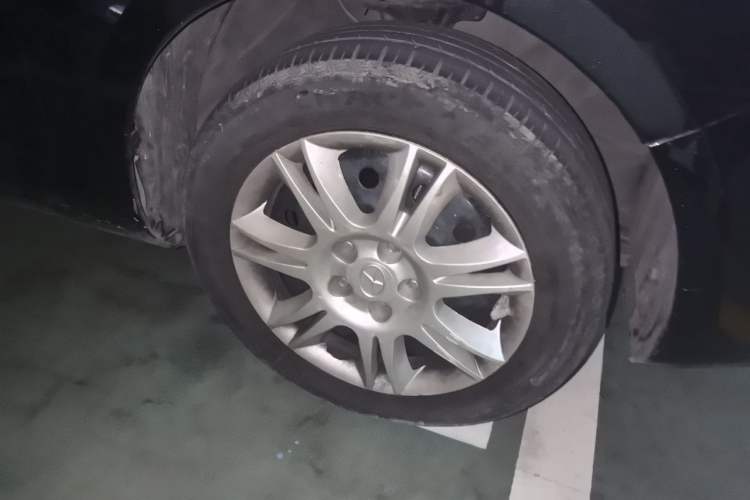 Used JAC Group Refine M2 2012 1.5L MT IKEA Comfort Edition Right Front Wheel Hub