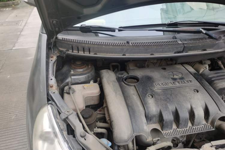Used JAC Group Refine M2 2012 1.8L MT Business Elite Edition 5-Seater Engine Bay Right