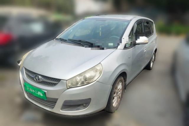 Używany JAC Group Refine M2 2012 1.5L MT IKEA Luxury Edition