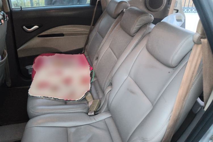 Used JAC Group Refine M2 2012 1.8L MT Business & Comfort Version 7 Seats Left Rear Seat