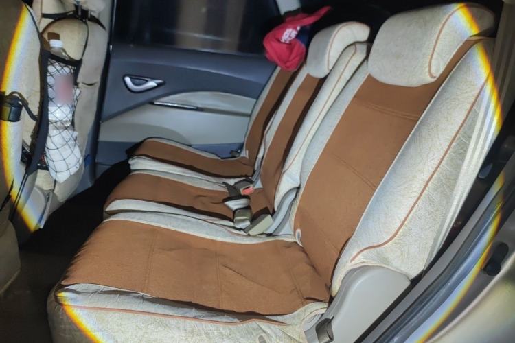 Used JAC Group Refine M2 2012 1.8L MT Elite Sporty 7-Seater Left Rear Seat