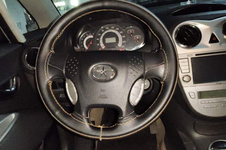 Used JAC Group Refine M2 2012 1.8L MT Business Luxury 5-Seater Steering Wheel