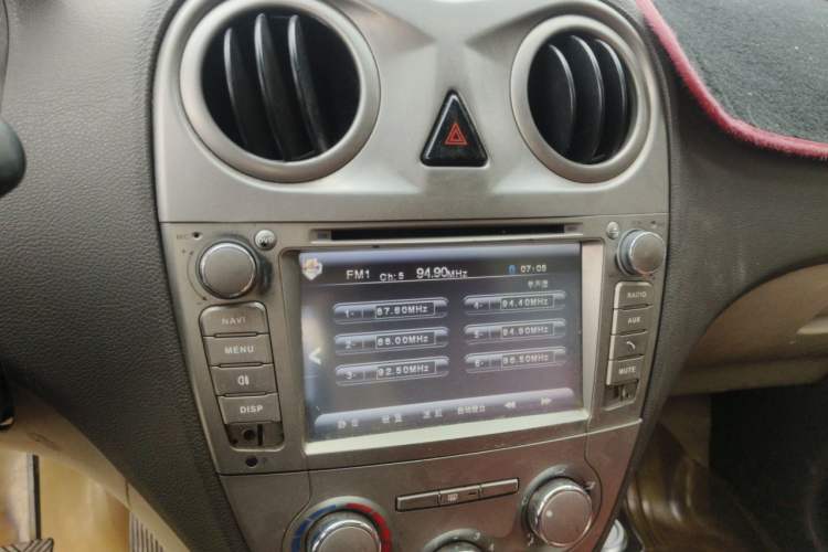 Used JAC Group Refine M2 2012 1.5L MT IKEA Luxury Edition Audio And AC Panel
