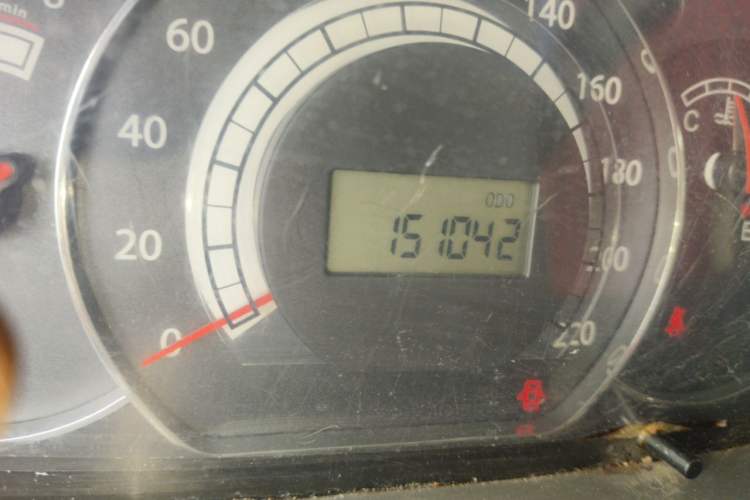 Used JAC Group Refine M2 2012 1.5L MT IKEA Luxury Edition Odometer Close Up
