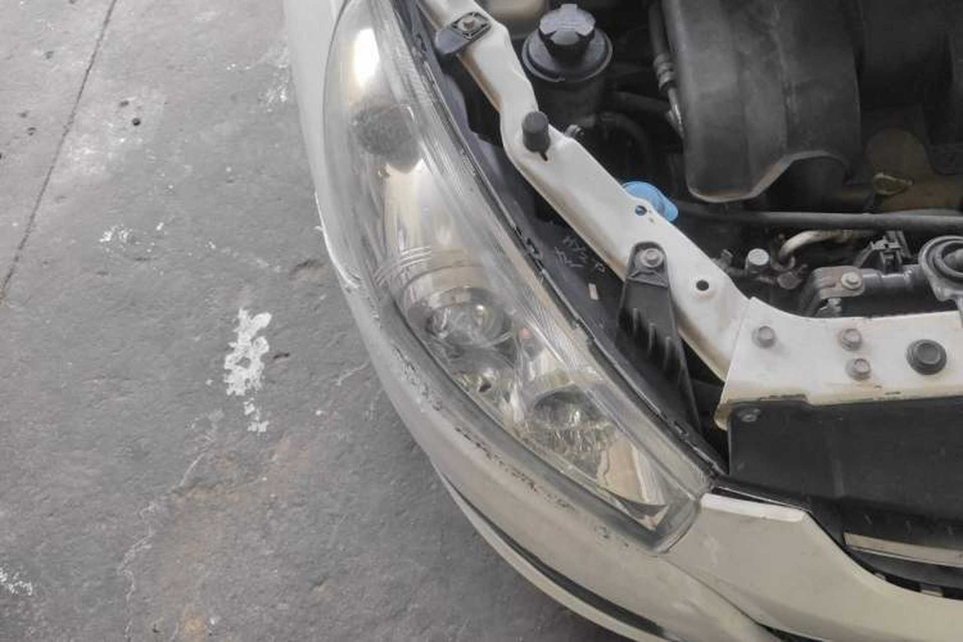 Used JAC Group Refine M2 2012 1.8L MT Business Luxury 5-Seater Right Front Headlight