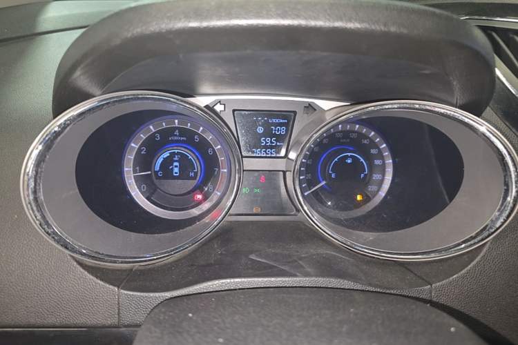 Used JAC Group Refine M2 2013 1.8L Manual Luxury Smart Model 5 Seats Instrument Cluster