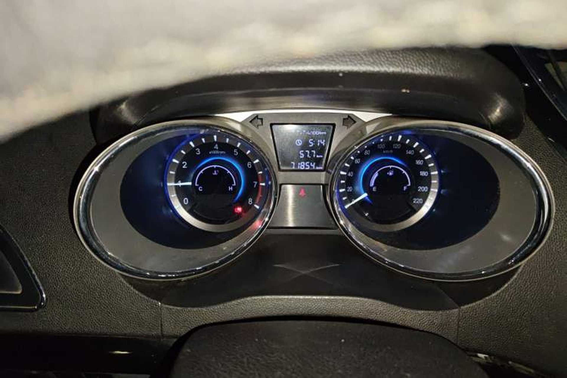 Used JAC Group Refine M2 2013 1.5L Manual Comfort Model 5 Seats Instrument Cluster