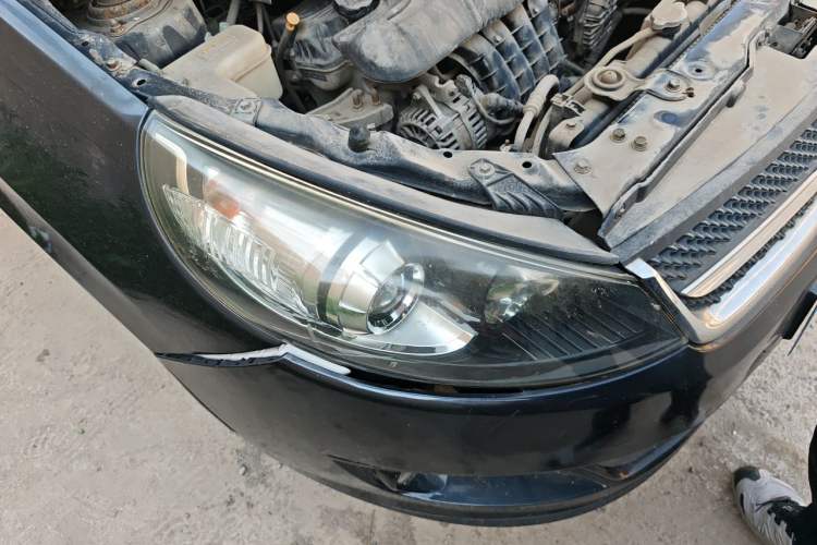Used JAC Group Refine M2 2013 1.5L Manual Comfort Model 5 Seats Right Front Headlight