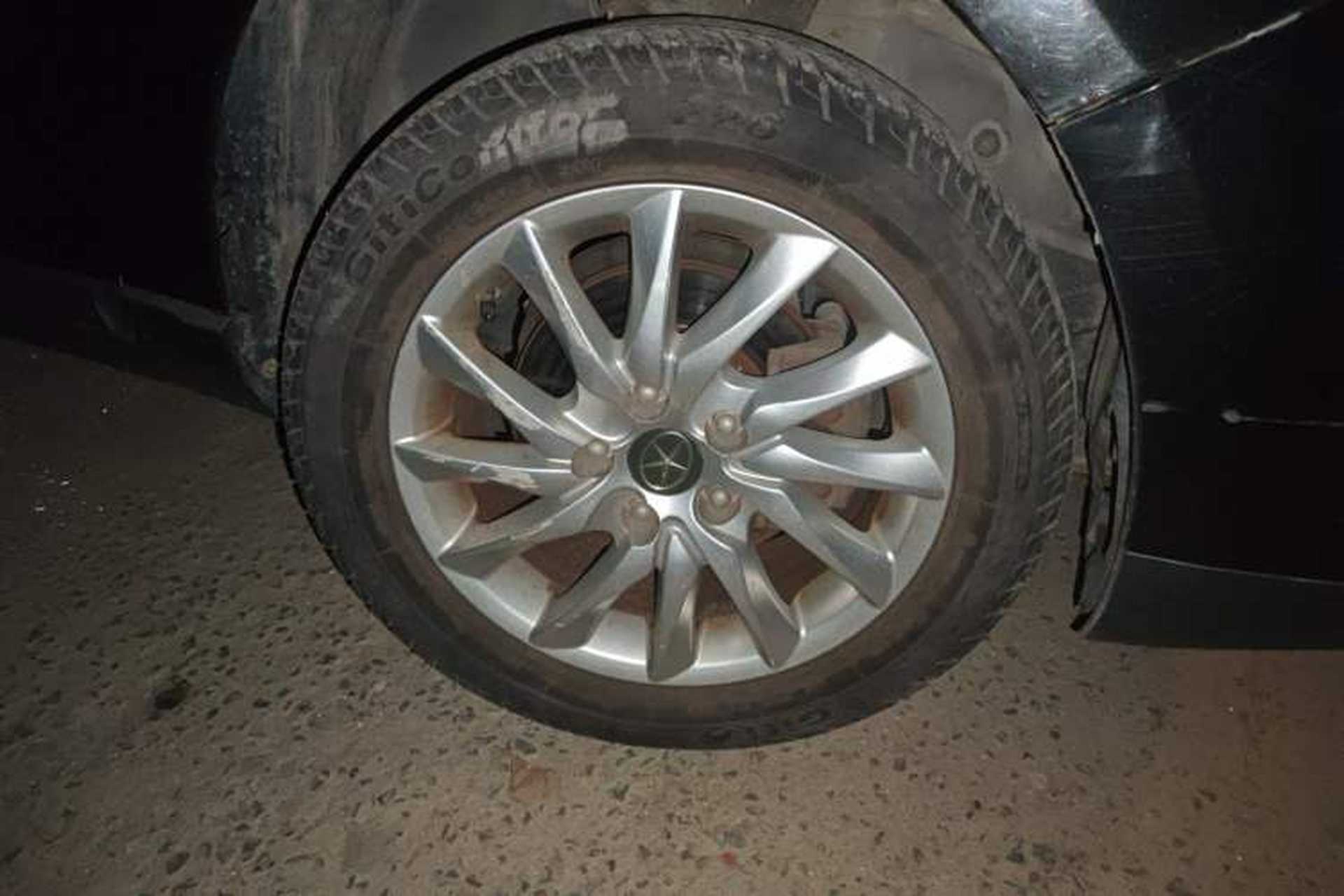 Used JAC Group Refine M2 2013 1.5L Manual Comfort Model 5 Seats Right Front Wheel Hub