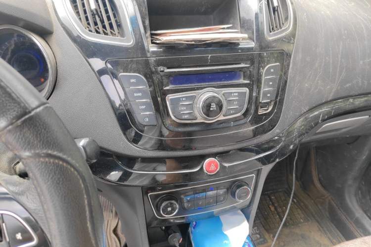 Used JAC Group Refine M2 2013 1.5L Manual Comfort Model 5 Seats Audio And AC Panel