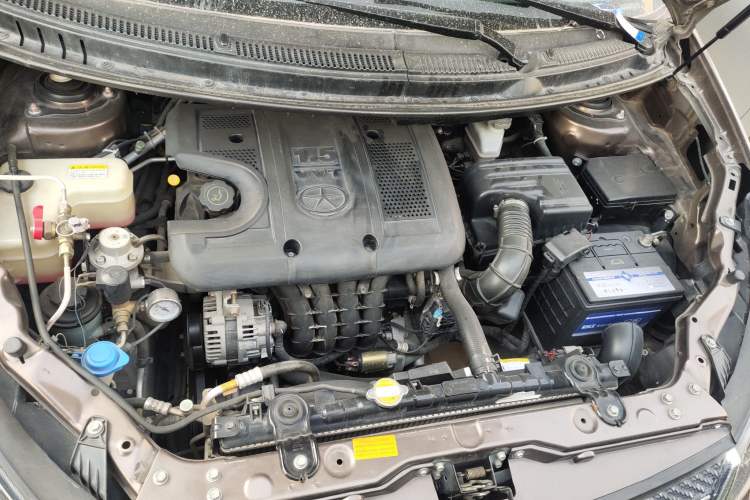 Used JAC Group Refine M2 2013 1.5L Manual Luxury 5-Seater Engine Bay