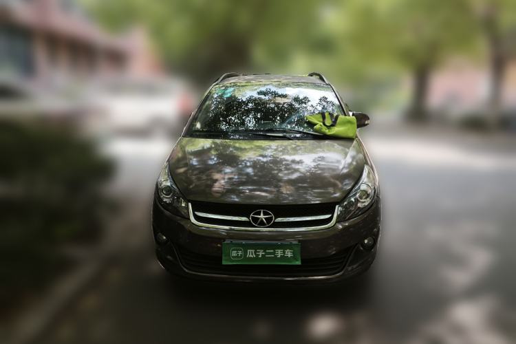 Used JAC Group Refine M2 2013 1.8L Manual Luxury 7-Seater Front