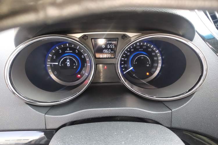 Used JAC Group Refine M2 2013 1.5L Manual Luxury 5-Seater Instrument Cluster