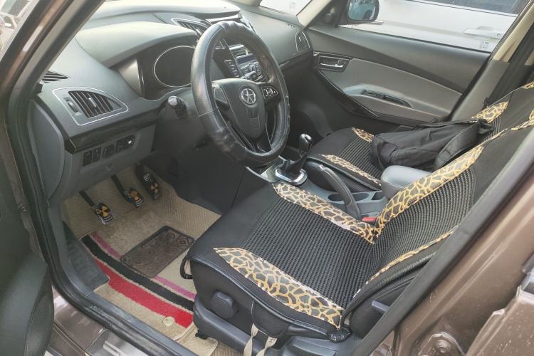 Used JAC Group Refine M2 2013 1.5L Manual Luxury 5-Seater Left Front Seat