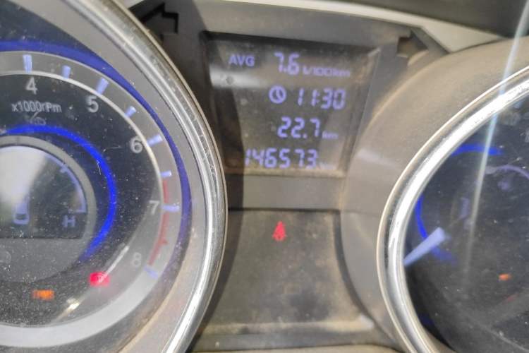 Used JAC Group Refine M2 2013 1.5L Manual Comfort Model 5 Seats Odometer Close Up