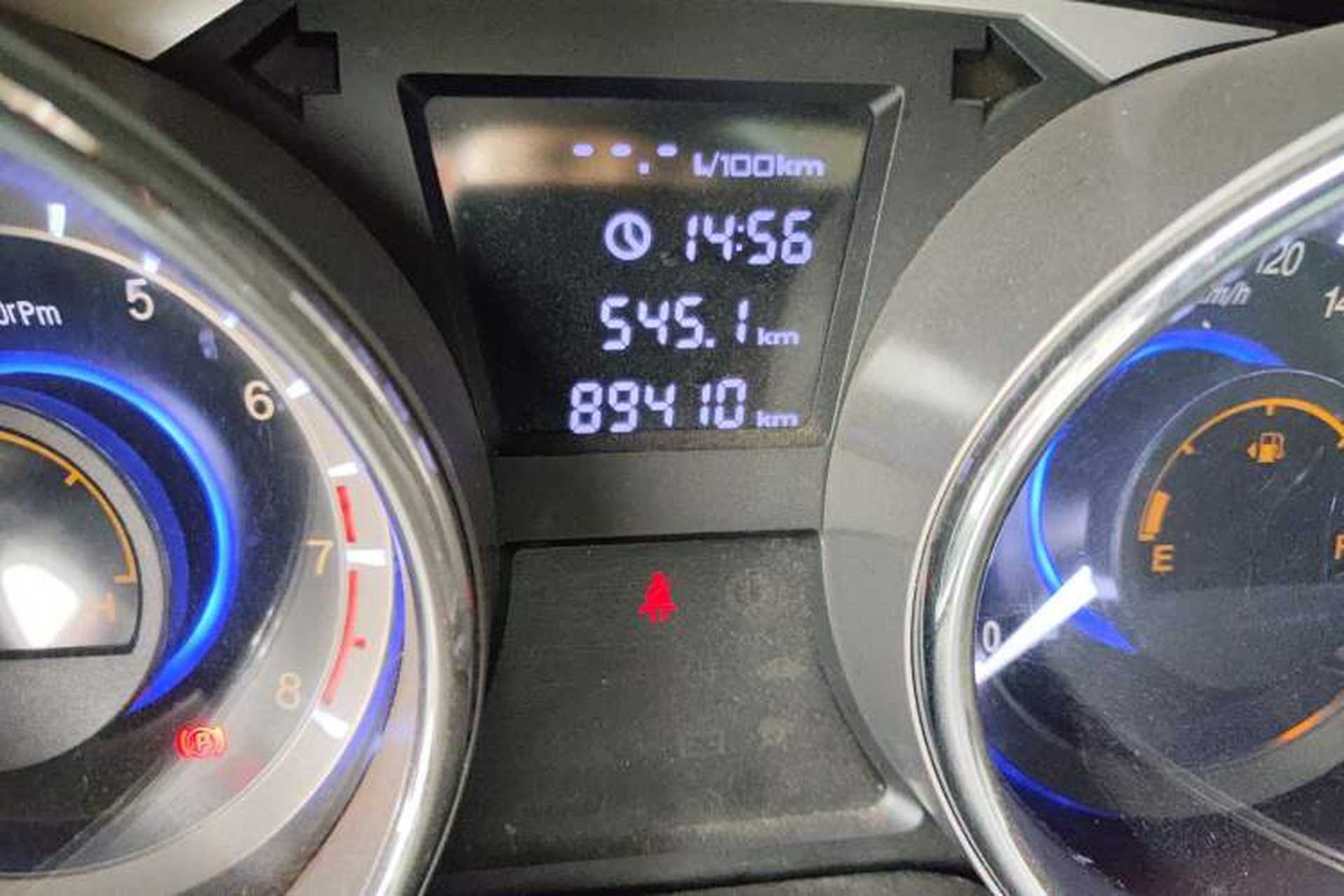 Used JAC Group Refine M2 2013 1.5L Manual Comfort Model 5 Seats Odometer Close Up