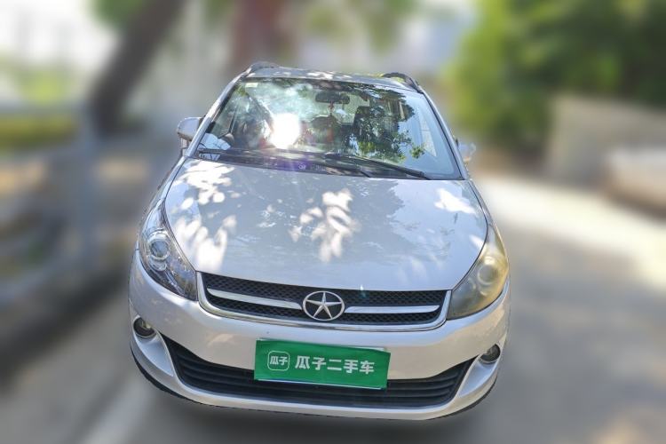 Used JAC Group Refine M2 2013 1.8L Manual Luxury Smart 7-Seater Front