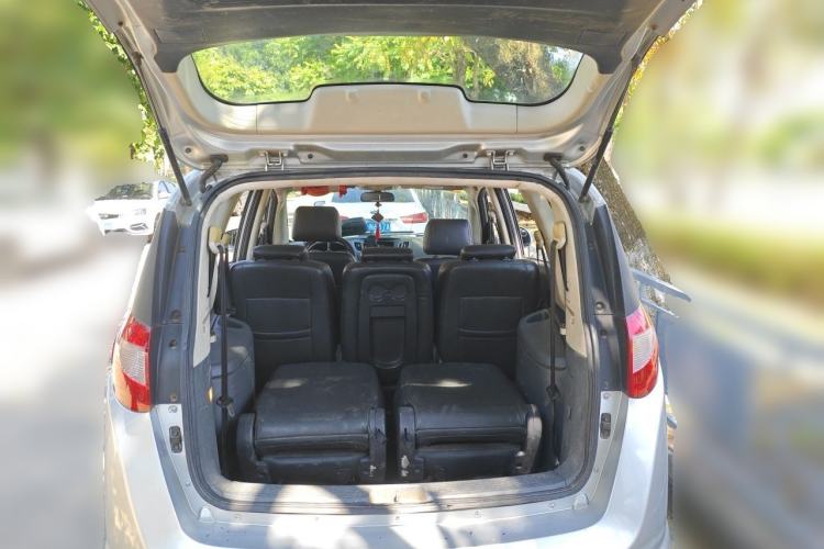 Used JAC Group Refine M2 2013 1.8L Manual Luxury Smart 7-Seater Trunk